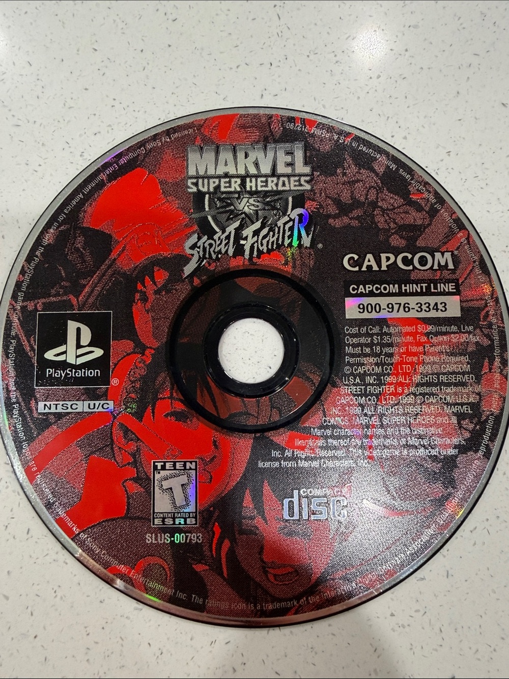 Marvel Super Heroes vs. Street Fighter PlayStation Game Disc - Red/Black